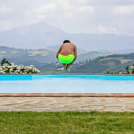 Tenuta Di Alloggio per agriturismo Biscina